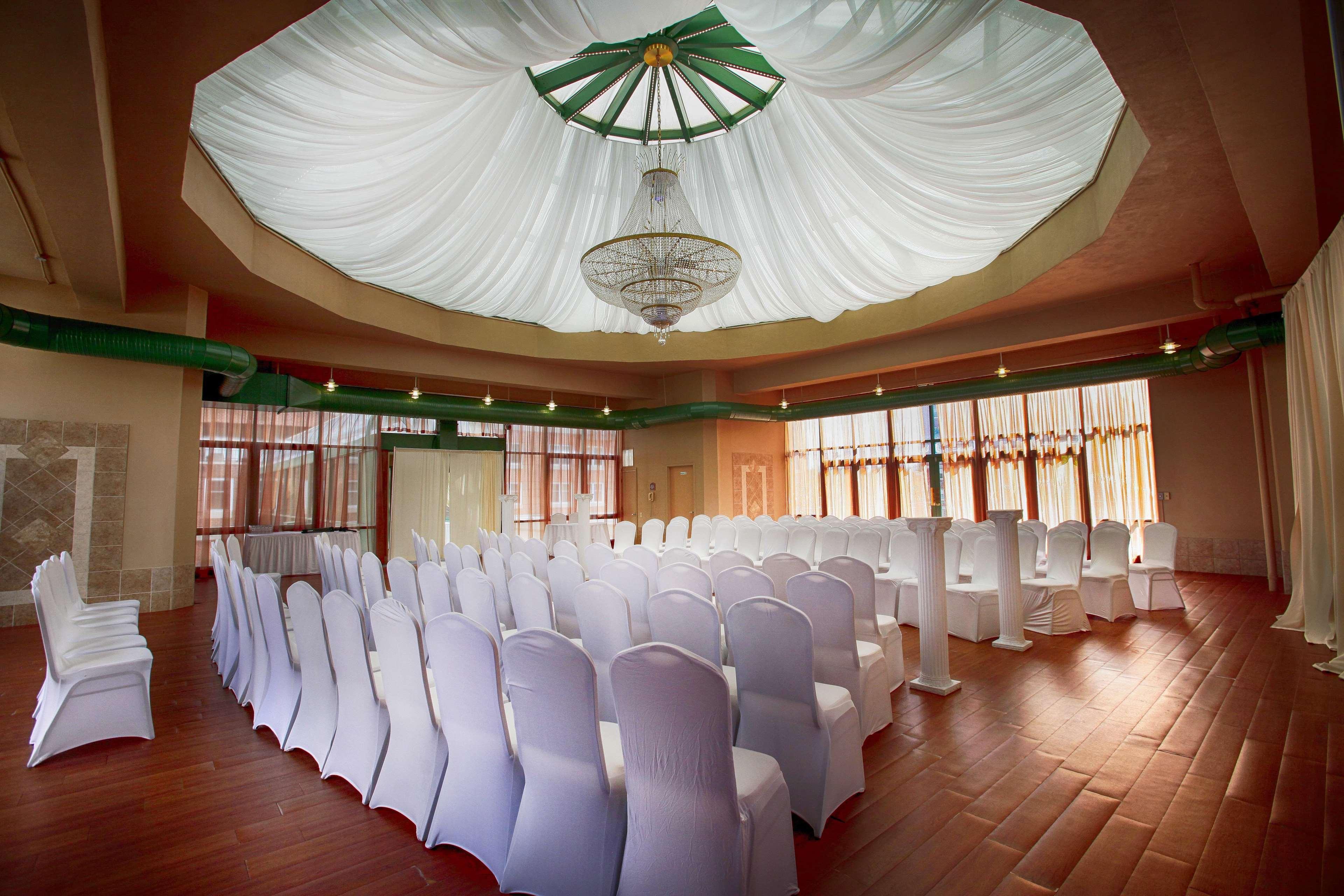 At The Colonnade - A Doubletree By Hilton 4* Baltimore