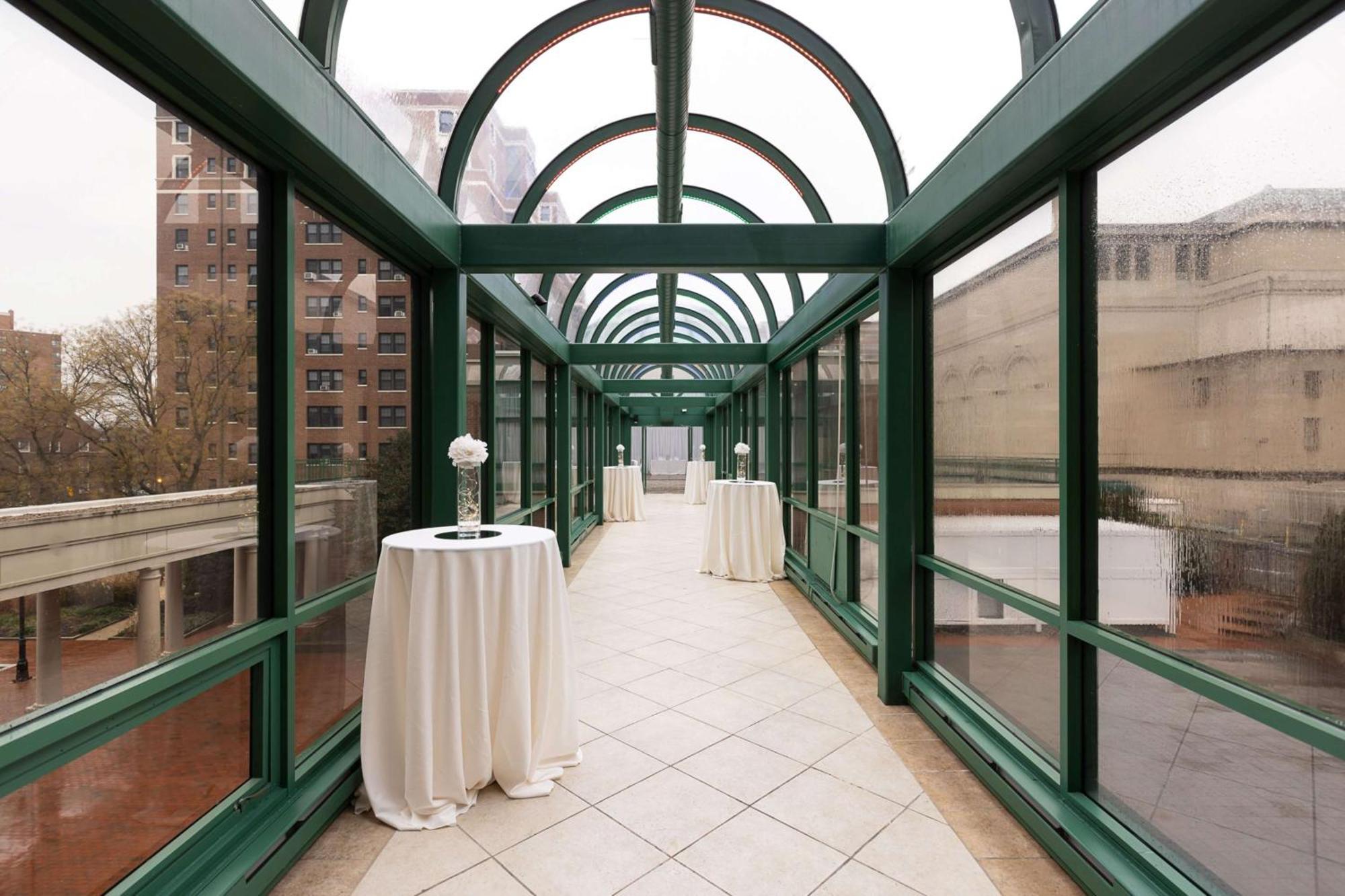 At The Colonnade - A Doubletree By Hilton