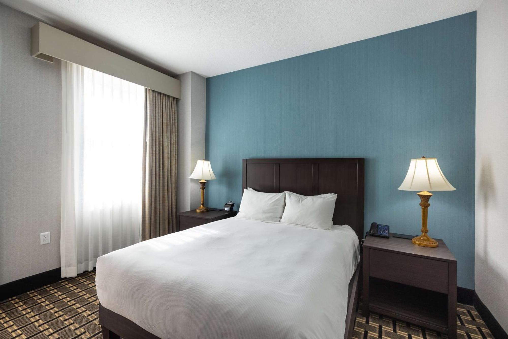 At The Colonnade - A Doubletree By Hilton 4* Baltimore